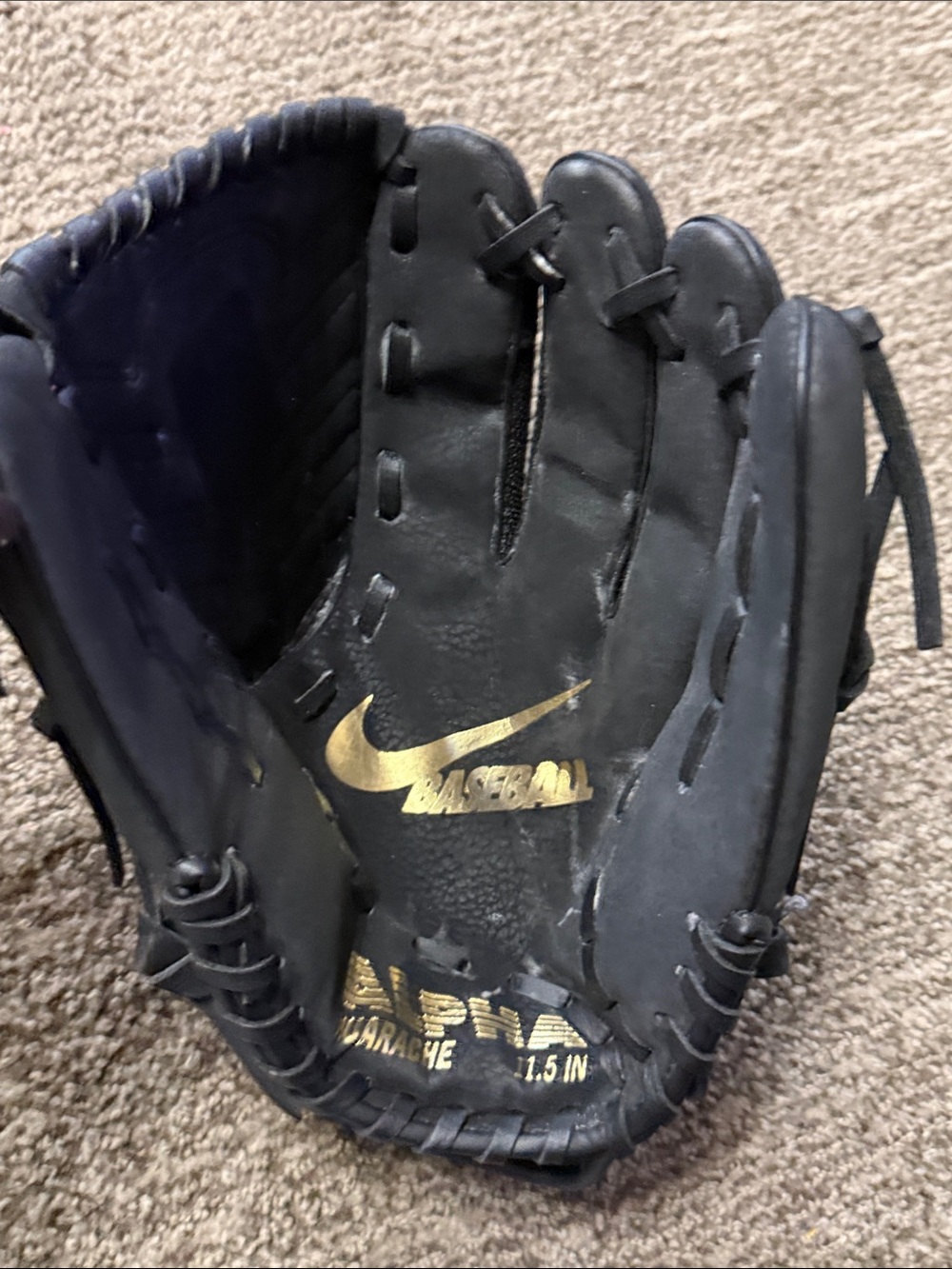 Nike Alpha Huarache Edge Youth Baseball Glove 11.5 in.